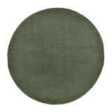 Runder, grüner Teppich mit einem Durchmesser von ca. 200 cm, Ansicht von oben.