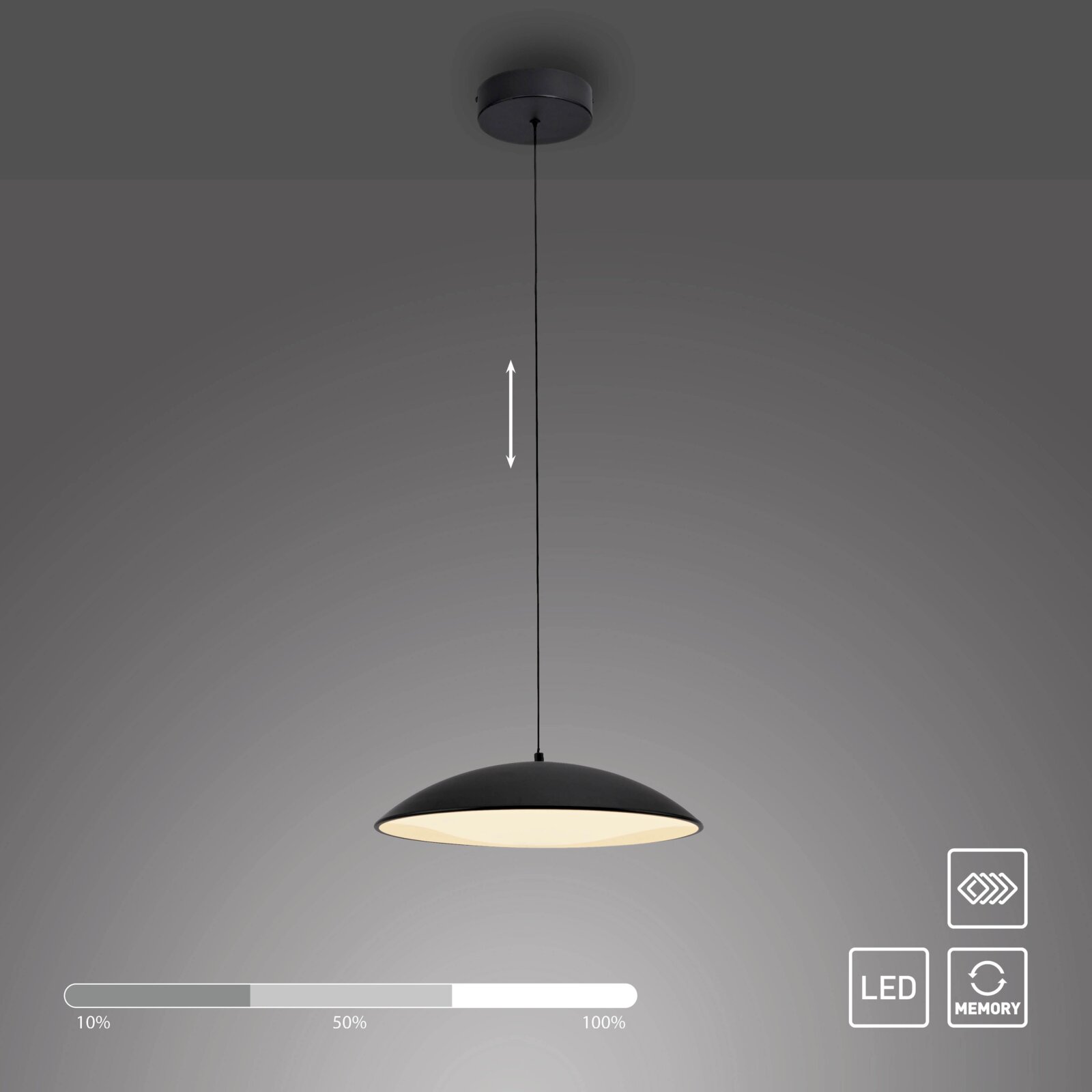 Schwarze, flache LED-Pendelleuchte mit rundem Schirm und langem Kabel, Ansicht schräg von unten vor grauem Hintergrund