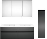 Moderne Badkombination mit Doppelwaschbecken, Spiegelschrank und hohem Seitenschrank, Frontalansicht.