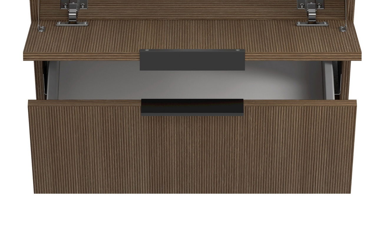 Frontansicht eines geöffneten Waschbeckenunterschranks mit Holzoptik und schwarzen Griffen.