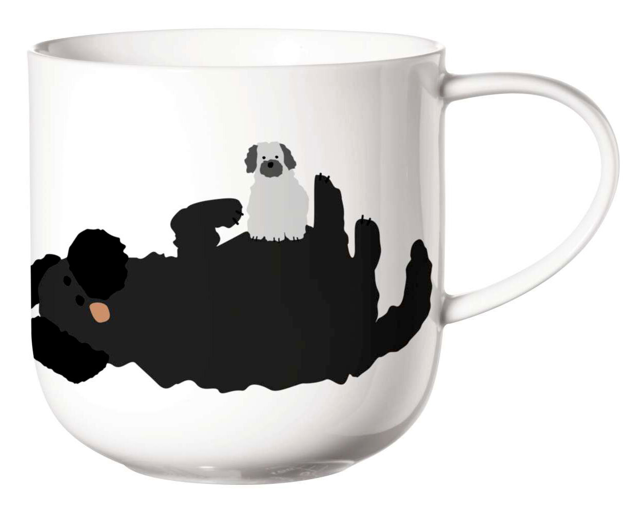 Henkelbecher mit Fluffy Dogs Motiv, Vorderansicht mit einem großen schwarzen und einem kleinen weißen Hund.