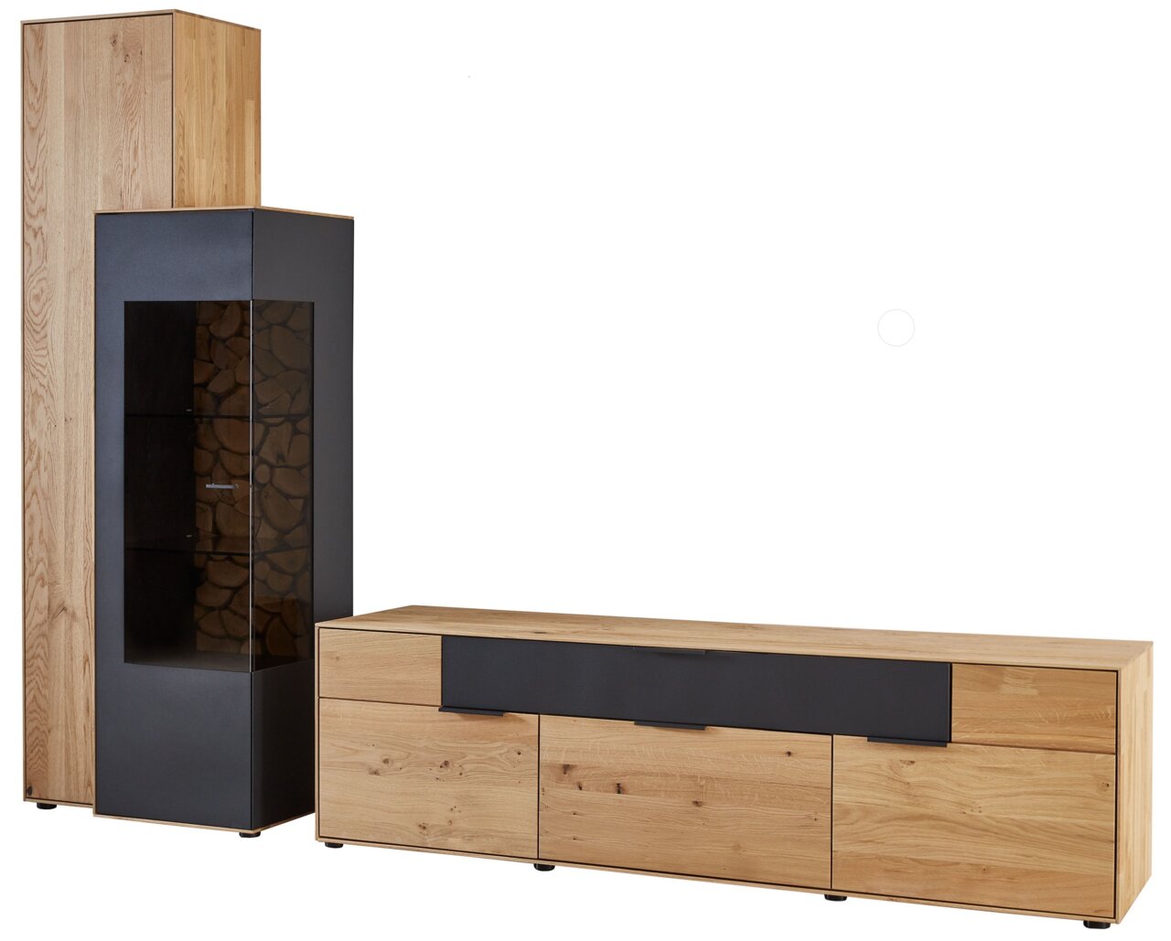 Moderne Wandkombination aus Holz und schwarzem Material, bestehend aus einem hohen Schrank mit Glastür und einem niedrigen Sideboard, seitliche Perspektive.