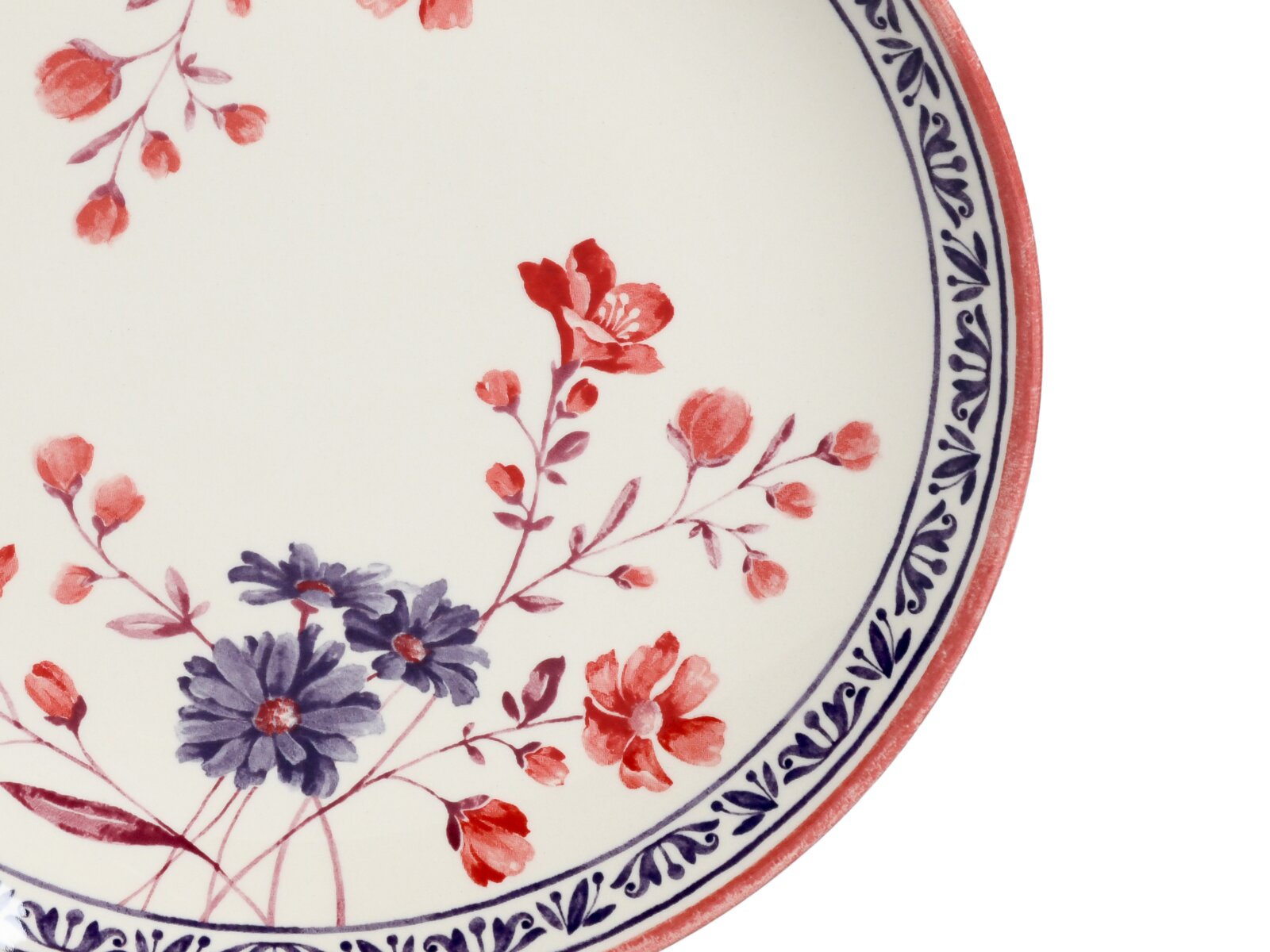 Runder Keramikteller mit rot-blauem Blumenmuster und blauem Randdekor, Draufsicht von oben auf den Tellerrand und die Tellerfläche