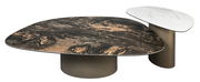 Moderner Couchtisch mit zwei übereinanderliegenden Tischplatten in Marmoroptik, eine in dunklem Marmor und die andere in hellem Marmor, aus seitlicher Perspektive.