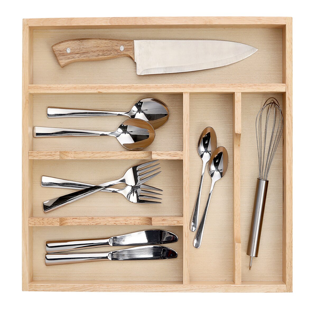 Vogelperspektive auf einen Besteckkasten aus Holz mit Messer, Löffeln, Gabeln und Schneebesen.