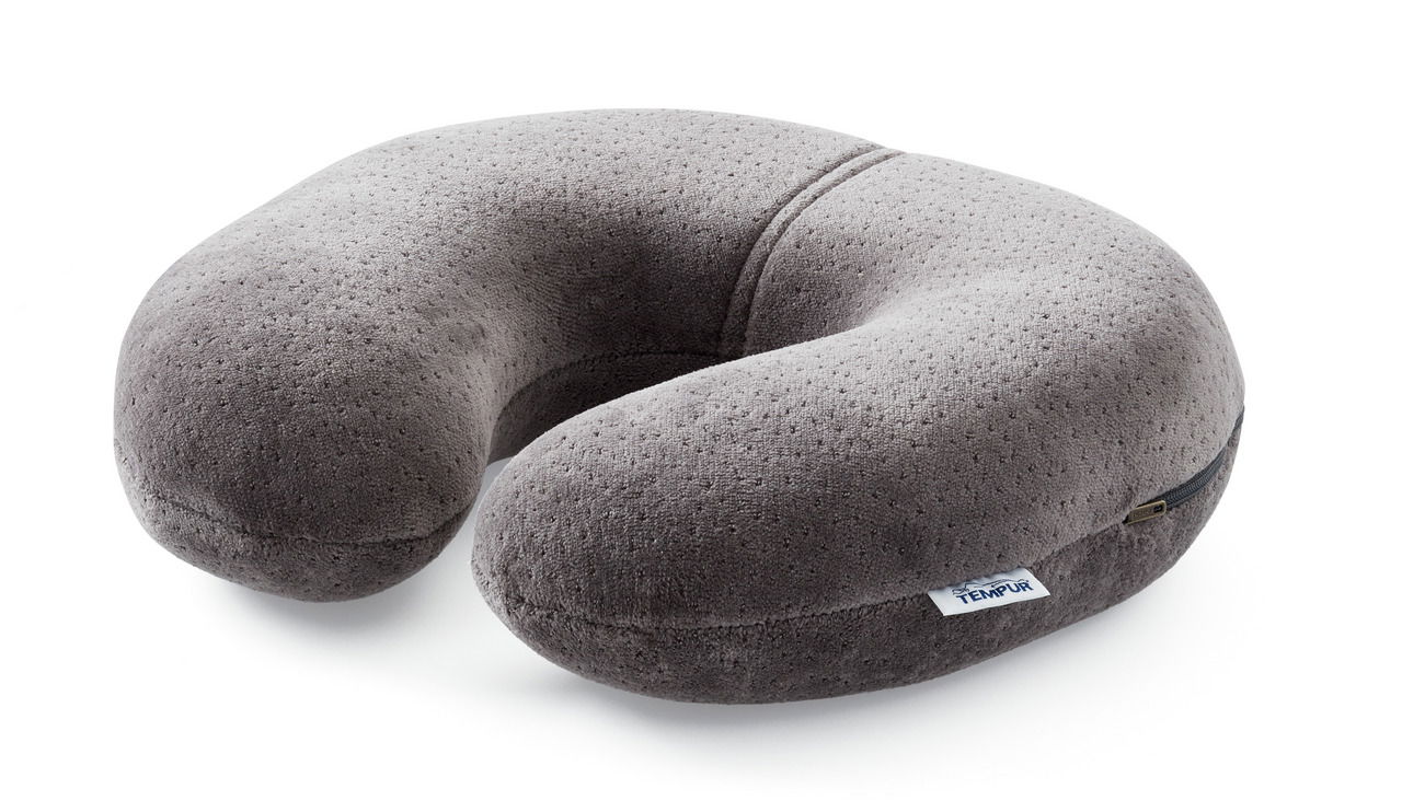 Tempur Transitkissen Graues Tempur Nackenkissen in U-Form, seitliche Perspektive