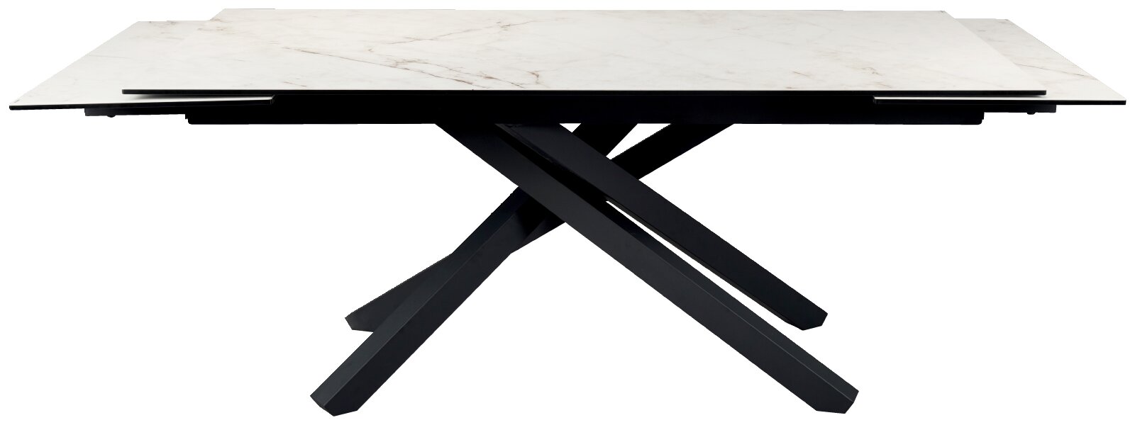 Moderne uitschuifbare eettafel met wit marmerlook tafelblad en zwart metalen kruispootonderstel, vanuit laag vooraanzicht