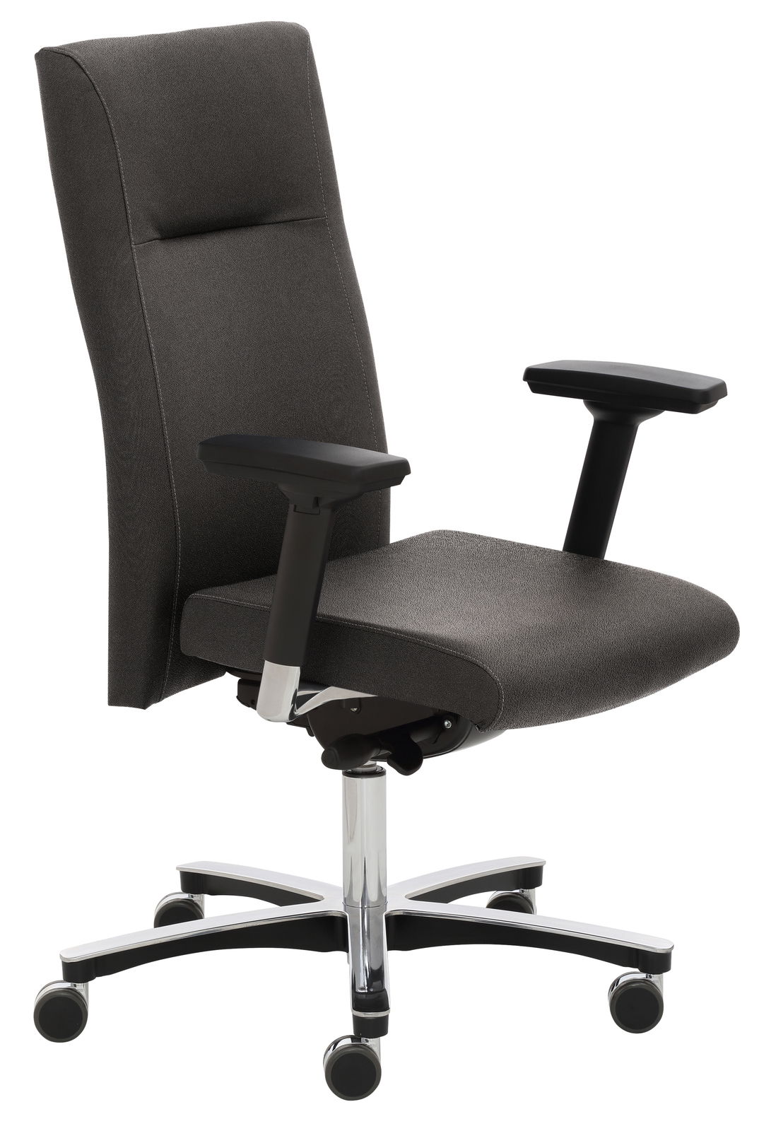 Moderner Chefsessel in seitlicher Perspektive mit hoher Rückenlehne, verstellbaren Armlehnen und stabilem Drehfuß auf Rollen.