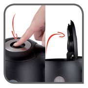 Nahaufnahme eines Wasserkochers Snow mit einer Hand, die den Deckelknopf drückt, um den Deckel zu öffnen.