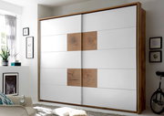 Moderner Schwebetürenschrank mit weißem und holzfarbenem Design, seitliche Perspektive