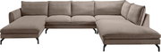 Beiges U-förmiges Ecksofa mit Cordbezug, zwei Recamieren links und rechts, hohen Rückenkissen und schwarzen Metallfüßen, freigestellt vor weißem Hintergrund, Ansicht von vorne in leichter Schrägperspektive.