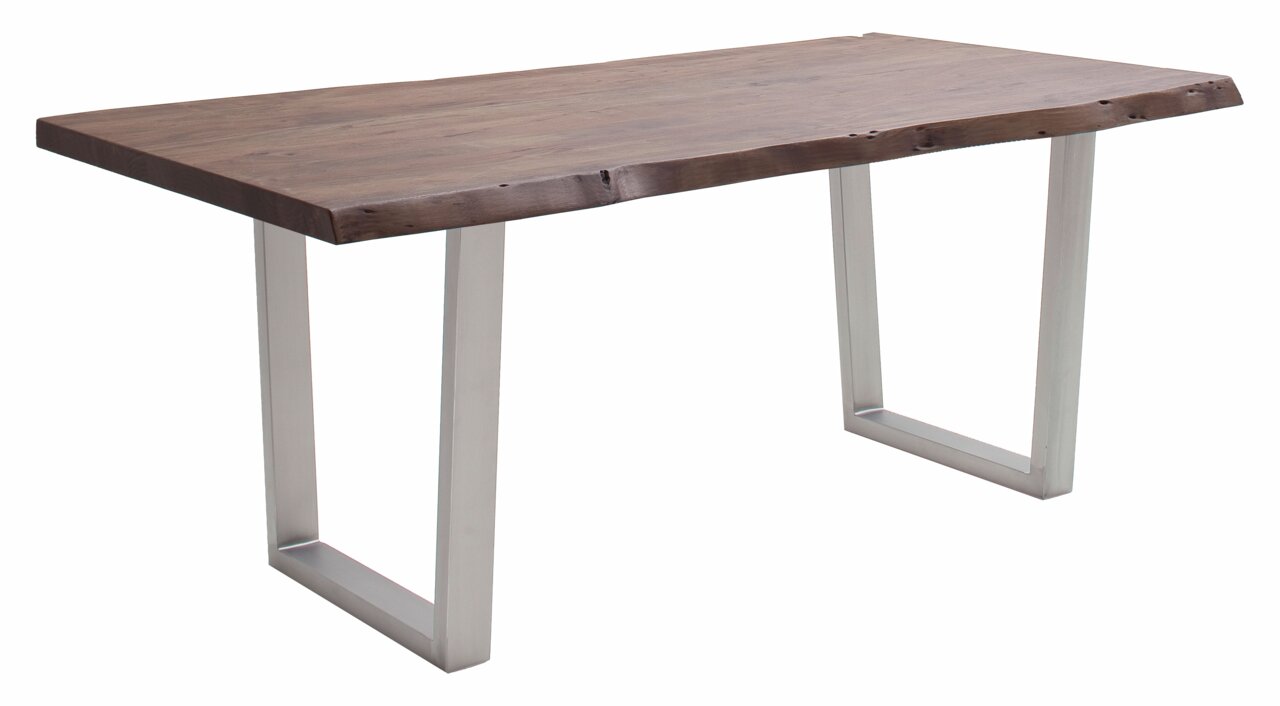 Moderne eettafel met een blad van natuurlijk hout en metalen poten, zijaanzicht