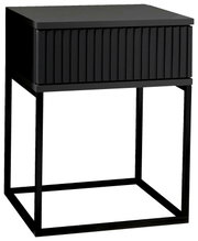 Moderne schwarze Nachtkommode mit geriffelter Front und Metallgestell, seitliche Perspektive