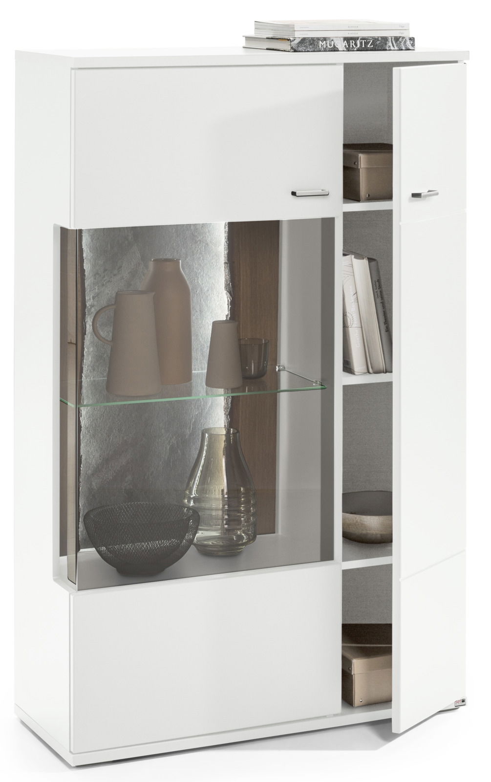 Weißes Highboard mit Glaseinsatz und dekorativen Vasen, seitliche Perspektive