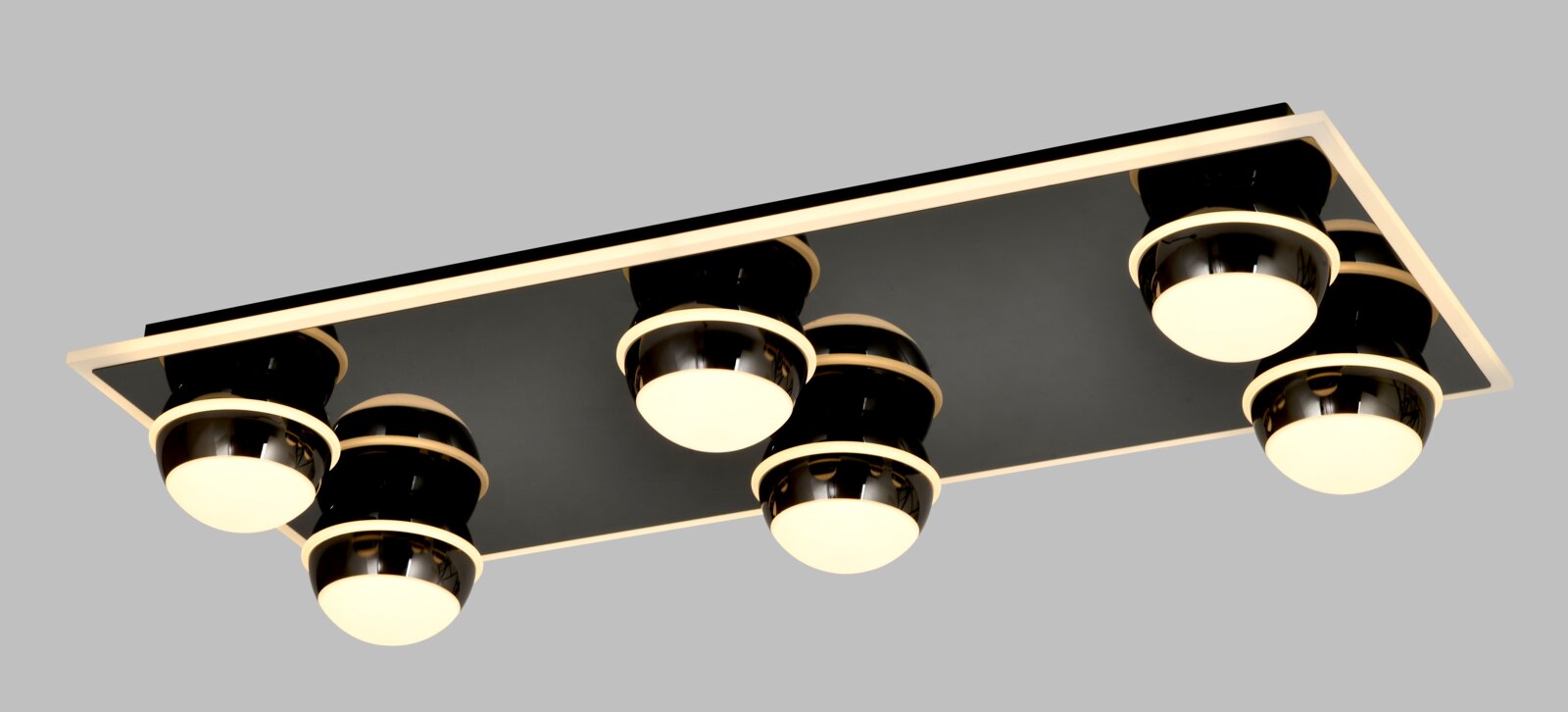 Moderne led-plafondlamp met zes bolvormige lampen op een rechthoekige plaat, zijaanzicht