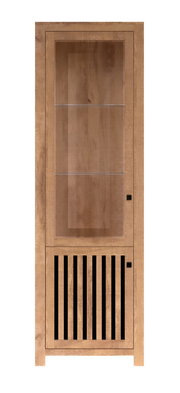 Holzvitrine mit Glastüren, frontal fotografiert