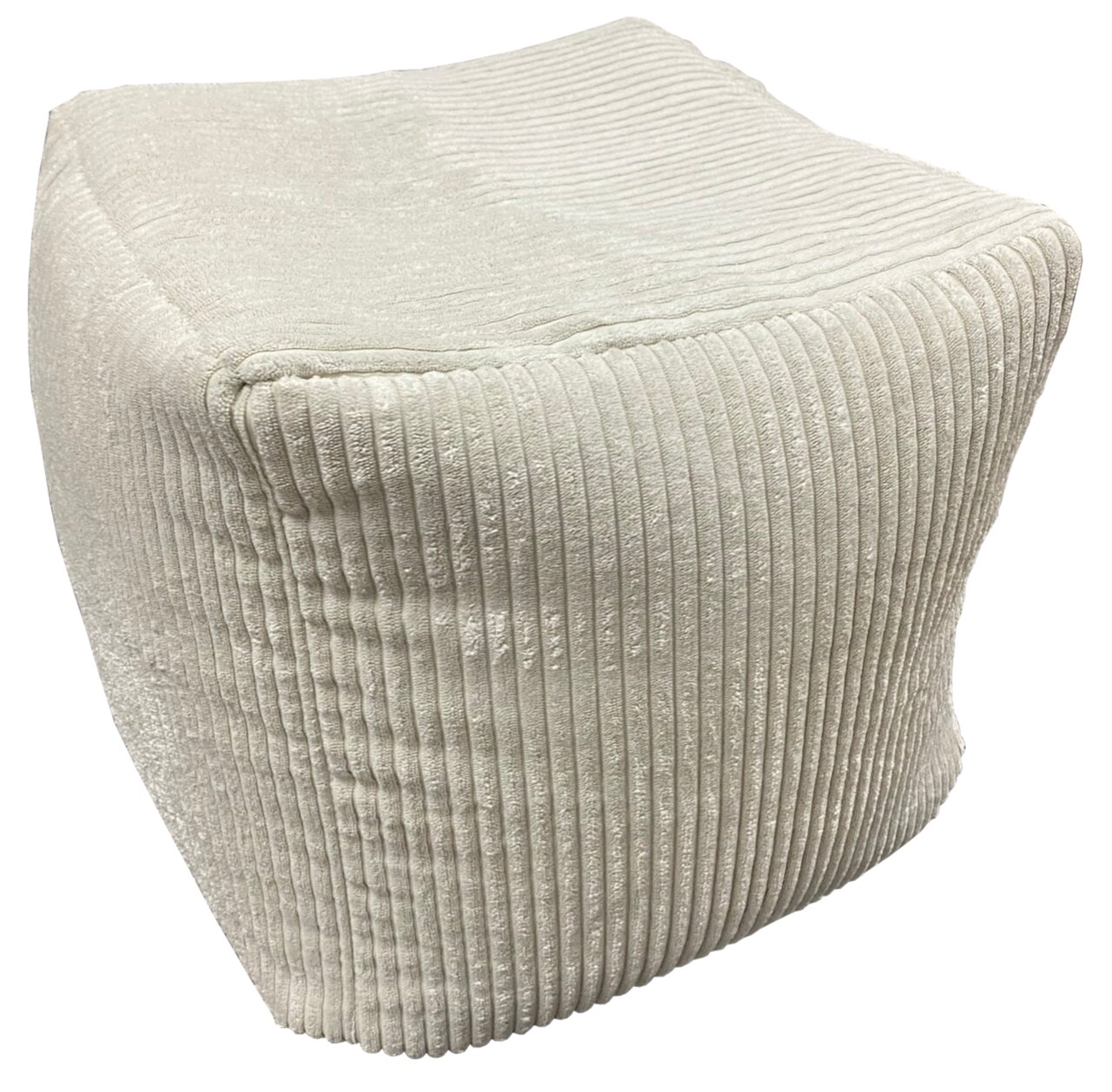 Beiger Sitzhocker mit gerippter Textur, seitliche Perspektive
