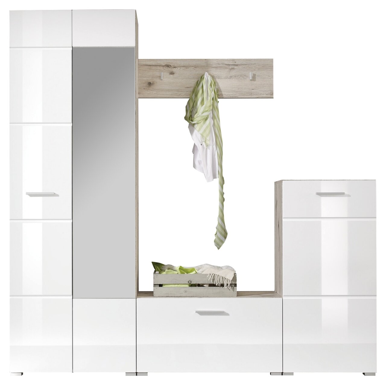 Frontale Ansicht einer modernen Garderobenkombination mit weiß glänzenden Oberflächen, einem Spiegel, Hakenleiste und Stauraum.