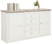 Weißes Sideboard mit Holzoberfläche, drei Schubladen in der Mitte und zwei Türen an den Seiten, dekoriert mit Büchern und Pflanzen, seitliche Perspektive.