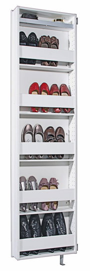 Weißer Drehschuhschrank mit mehreren Fächern, gefüllt mit verschiedenen Schuhen, aus der Frontalperspektive.