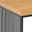 Detailansicht eines Couchtisches mit Holzplatte und schwarzem Metallgestell.