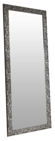 Großer rechteckiger Spiegel mit dekorativem, silbernem Rahmen, seitliche Perspektive