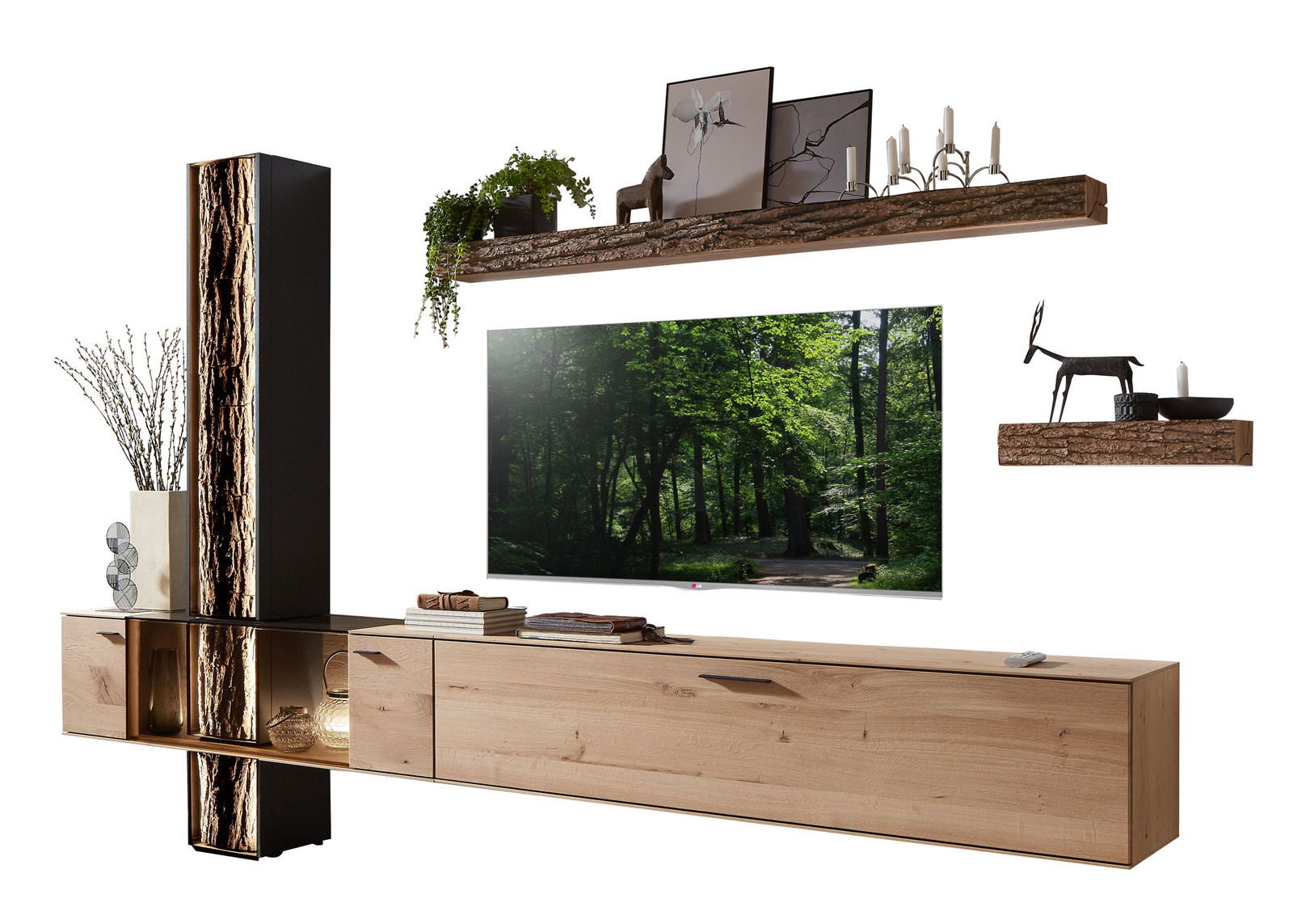 Valnatura Wandkombination LAVIA Moderne Wandkombination aus Holz mit natürlicher Baumrindenoptik, bestehend aus einem langen Sideboard, einem hohen Schrank und zwei Wandregalen. Perspektive von vorne.