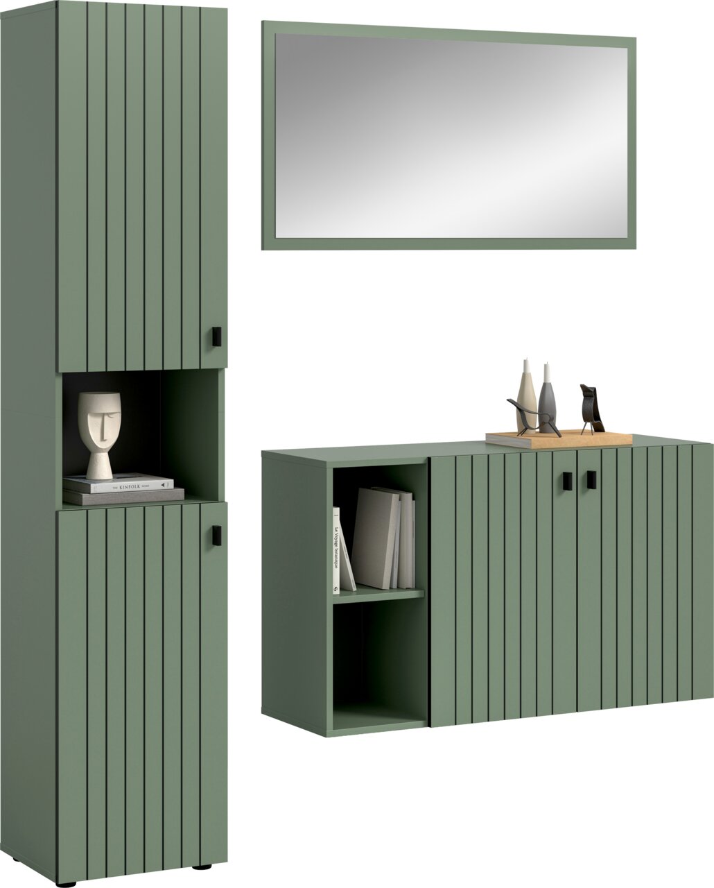 Modernes Badezimmermöbel-Set in Salbeigrün mit vertikaler Lamellenfront, hohem Hochschrank und Waschtischunterschrank mit offenen Regalfächern und schwarzen Griffen; Ansicht schräg von vorn