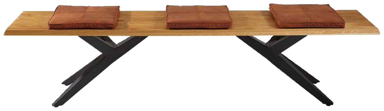 Holzbank mit drei braunen Kissen, seitliche Perspektive