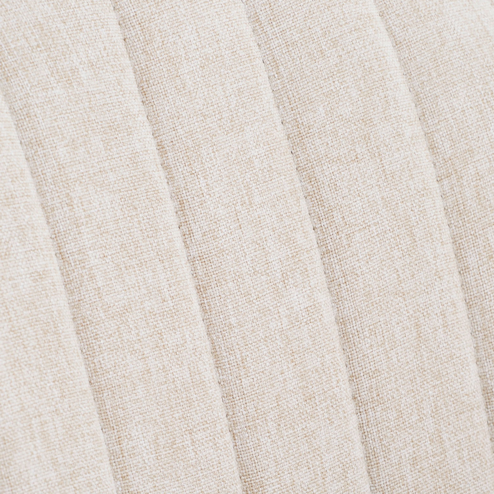 Livetastic Drehstuhl PALERMO Nahaufnahme des Stoffbezugs eines Homeoffice-Drehstuhls in beigem Farbton mit gestepptem Muster.