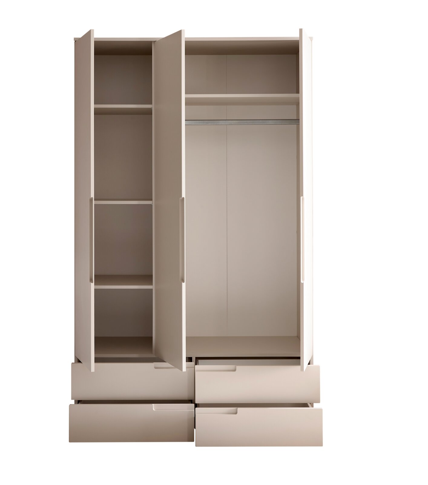 Offener weißer Kleiderschrank mit drei Türen, Regalfächern links, Kleiderstange und Ablage rechts sowie vier unteren Schubladen; Frontalansicht.