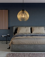 Moderne Pendelleuchte Venezuela in einem stilvollen Schlafzimmer, seitliche Perspektive