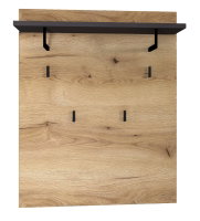 Vooraanzicht van een houten garderobepaneel met een zwart legplankje en haken.