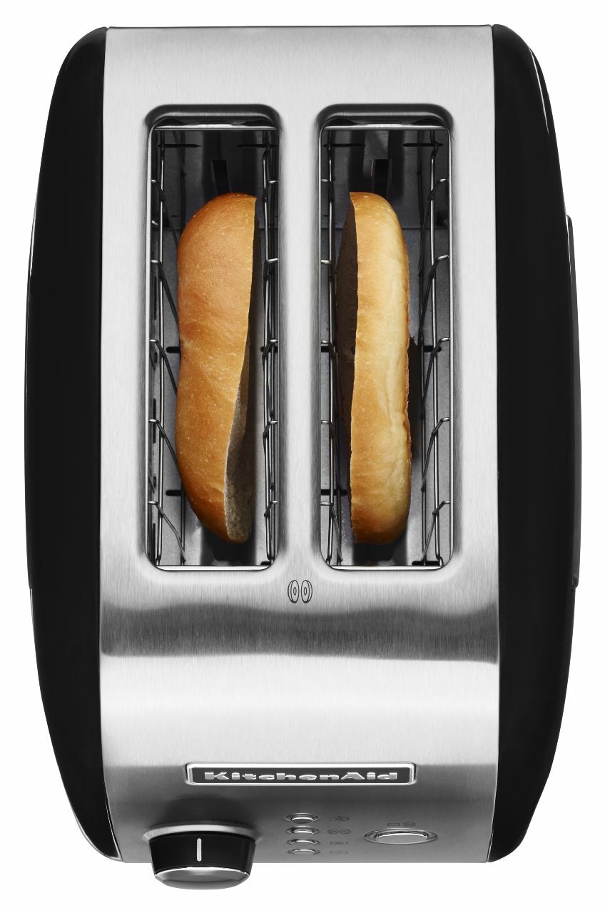Toaster Kitchen Aid 2-er, onyx, Draufsicht mit zwei getoasteten Brötchenhälften