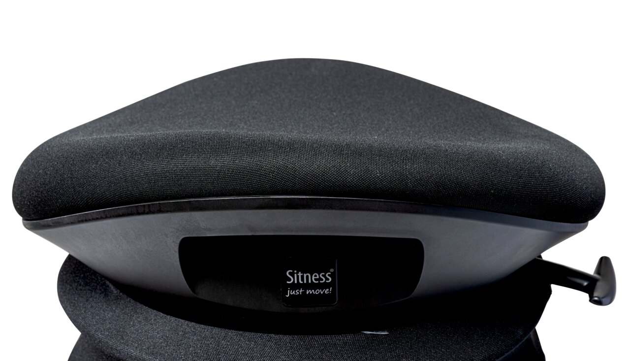 Nahaufnahme eines schwarzen Schwinghockers von vorne, mit der Aufschrift 'Sitness just move!'
