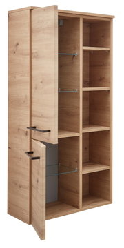 Midischrank aus Holz mit zwei offenen Türen, mehreren Regalböden und Glasablagen, Perspektive von vorne links