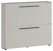 Moderner Schuhschrank der Serie UBBE von Germania in grauer Farbe mit zwei Klappen, seitliche Perspektive.