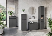 Moderner Waschbeckenunterschrank in dunklem Grau, frontal abgebildet in einem stilvollen Badezimmer mit grauen Fliesen und minimalistischer Dekoration.