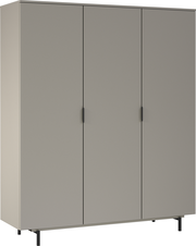 Moderner dreitüriger Kleiderschrank in Grau, frontal abgebildet.