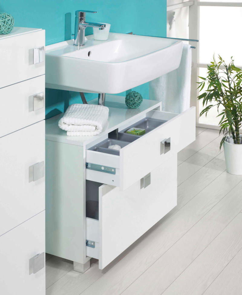 Zurbrüggen Waschbeckenunterschrank QUADRA Moderner weißer Waschbeckenunterschrank mit geöffneten Schubladen, seitliche Perspektive