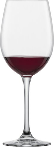 Ein elegantes Wasser- und Rotweinglas Classico, gefüllt mit Rotwein, aus der Frontalperspektive.