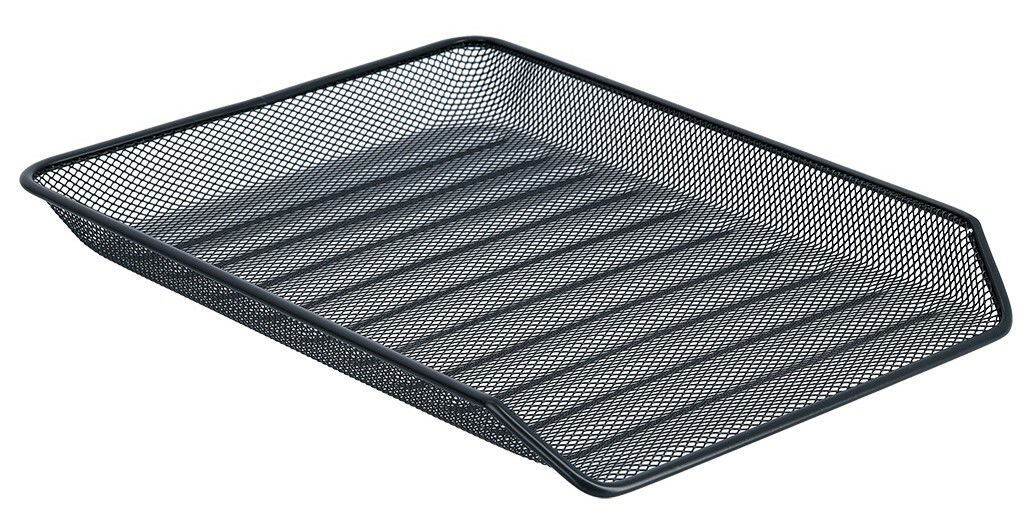 Schwarze Dokumentenablage aus Metallgitter, schräg von oben fotografiert