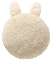 Rundes, flauschiges Dekokissen in Cremefarbe mit zwei Ohren, Vorderansicht