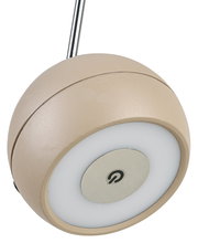 Runde LED-Hängeleuchte in Beige/Champagner mit opalem Diffusor und Touch-Schalter, Nahaufnahme aus leicht schräger Untersicht