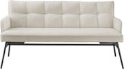 Beige bank met gestoffeerde rugleuning en zwart metalen frame, vooraanzicht