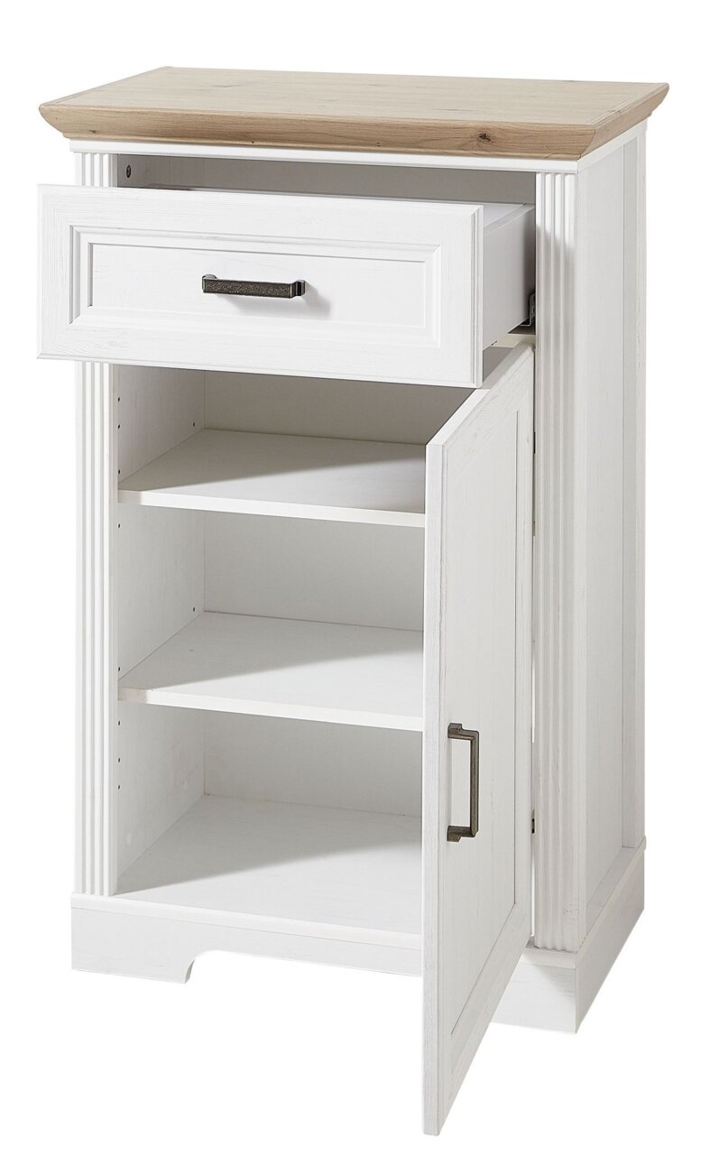 Weißer, schmaler Schuhschrank mit einer Schublade und einer Tür, teilweise geöffnet, aus einer leicht seitlichen Perspektive.