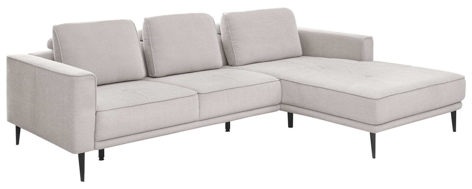 Helles Ecksofa mit drei Sitzplätzen und einer Chaiselongue, seitliche Perspektive.