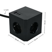 Schwarzer Steckdosenwürfel mit drei USB-Anschlüssen und mehreren Steckdosen, Perspektive von schräg oben, Maße 7,5 cm x 7,5 cm x 7,5 cm, Kabellänge 1,4 m