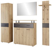 Garderoben-Set aus Holz in heller Eichenoptik mit schwarzem Akzent, bestehend aus einem hohen Schrank, einem Spiegel, einer Kommode und einer Wandgarderobe. Frontalansicht.