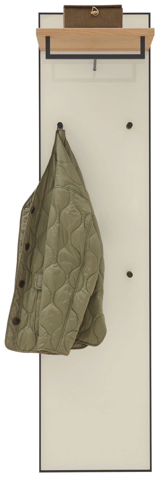 Garderobenpaneel mit Holzablage und Haken, frontal abgebildet, mit einer grünen Jacke und einer Tasche.